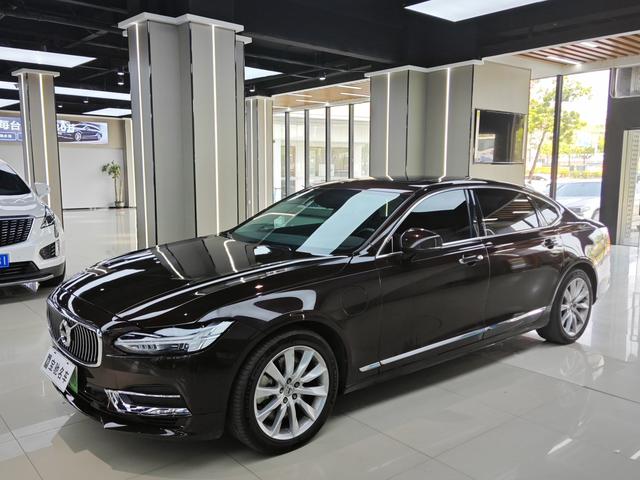 Volvo S90 PHEV