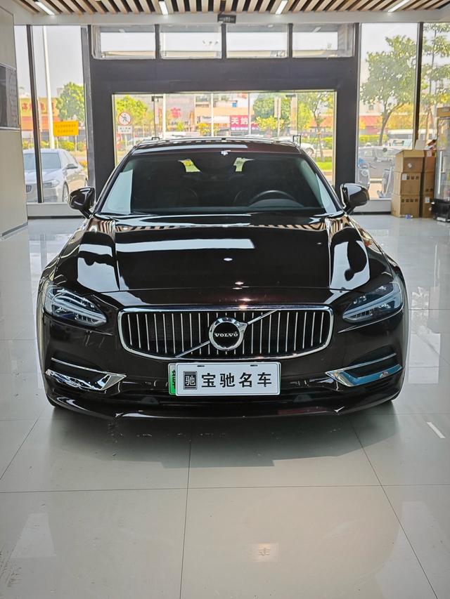 Volvo S90 PHEV