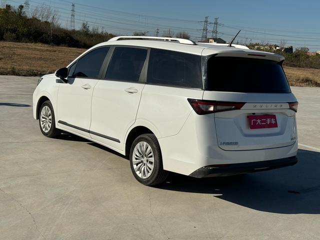 Wuling Jiachen