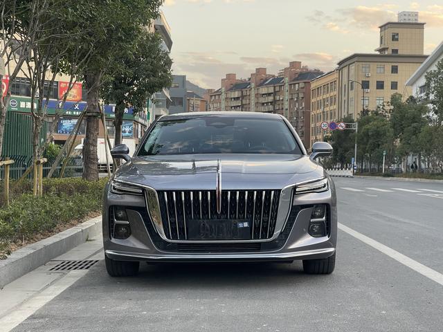 Hongqi H5