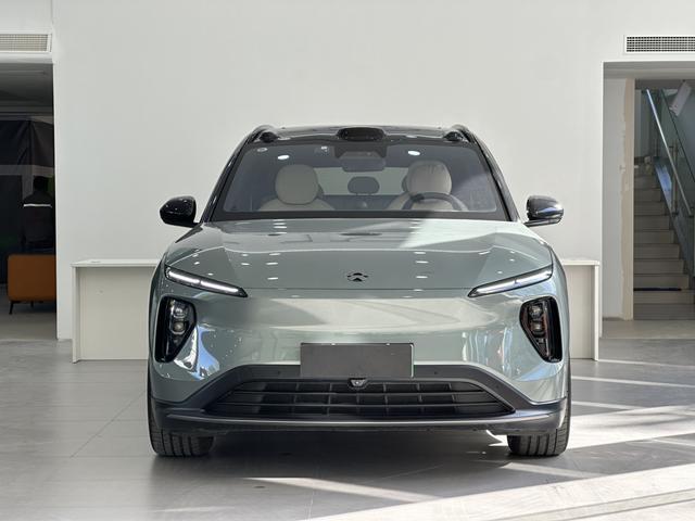 NIO ES6