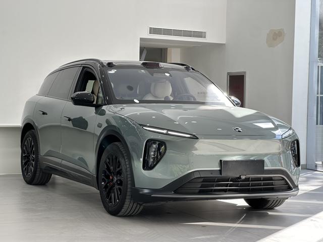 NIO ES6