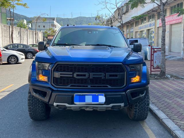 Ford F-150 Raptor