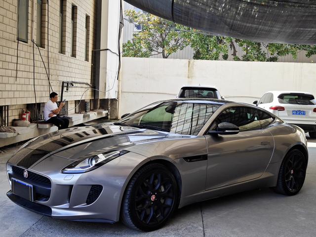 Jaguar F-TYPE