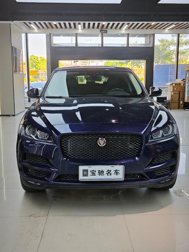 Jaguar F-PACE