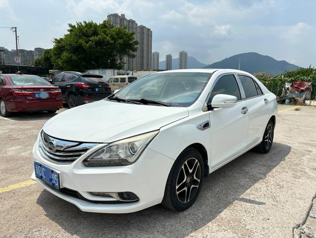 BYD G5