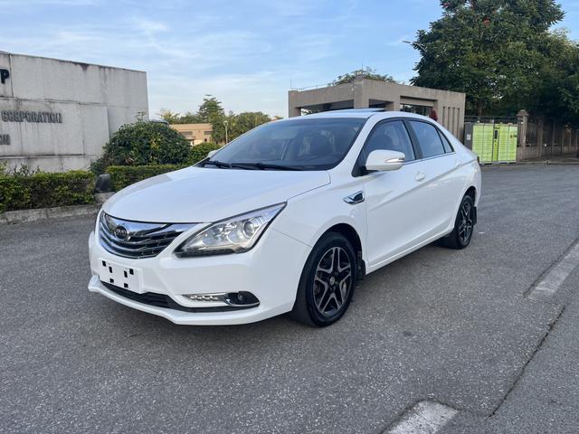 BYD G5