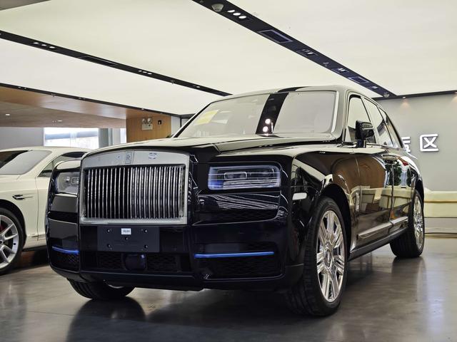 Rolls Royce Cullinan