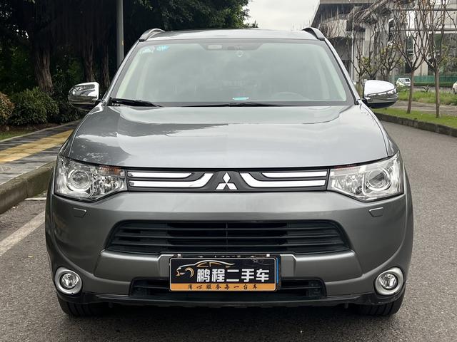 Mitsubishi Outlander (imported)