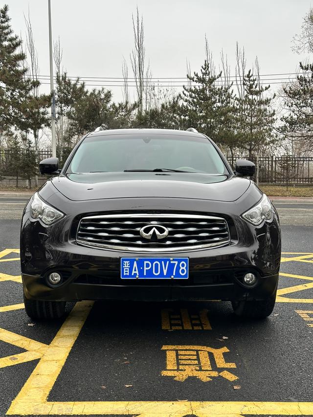 Infiniti FX