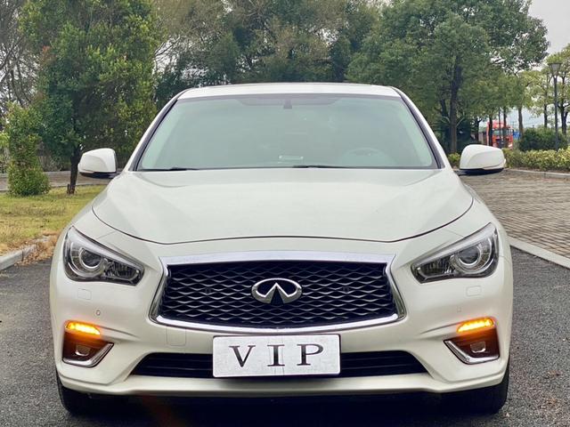 Infiniti Q50L