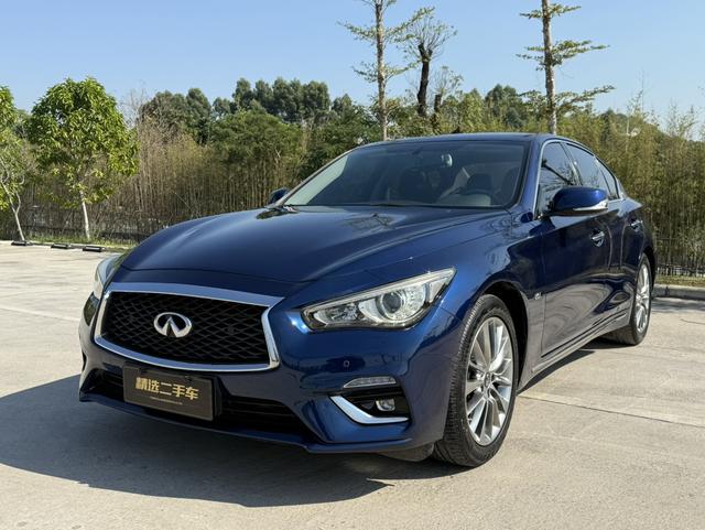 Infiniti Q50L