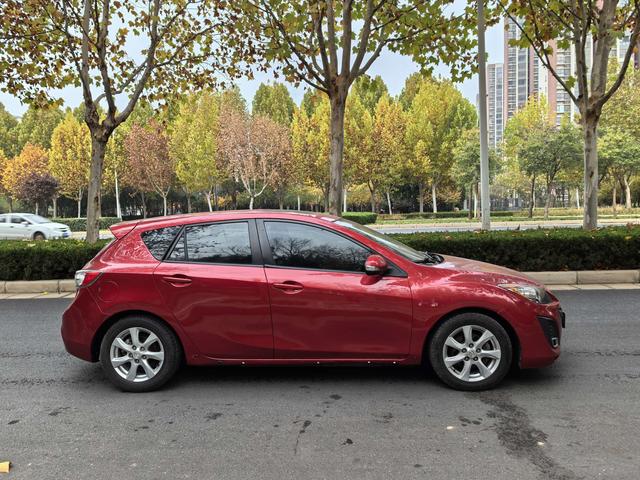 Mazda 3 (imported)