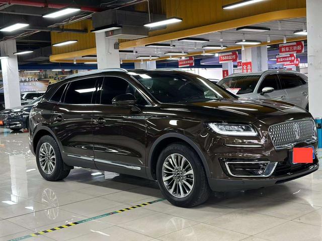 Lincoln Voyager (imported)