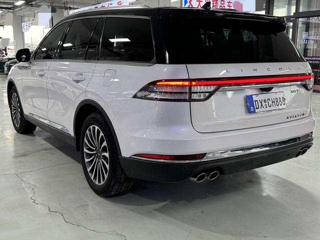 Lincoln Aviator