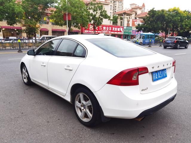 Volvo S60 (imported)