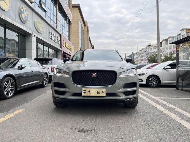 Jaguar F-PACE