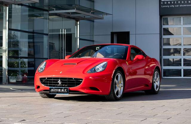 Ferrari California T