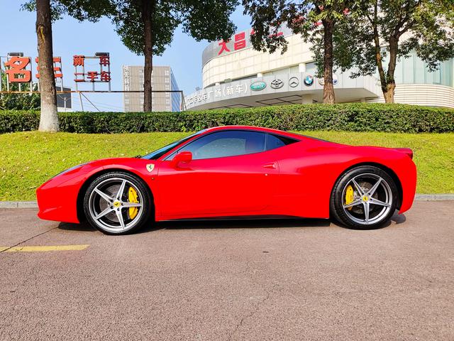 Ferrari 458