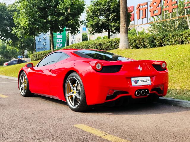 Ferrari 458