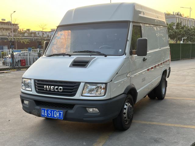 Iveco proud