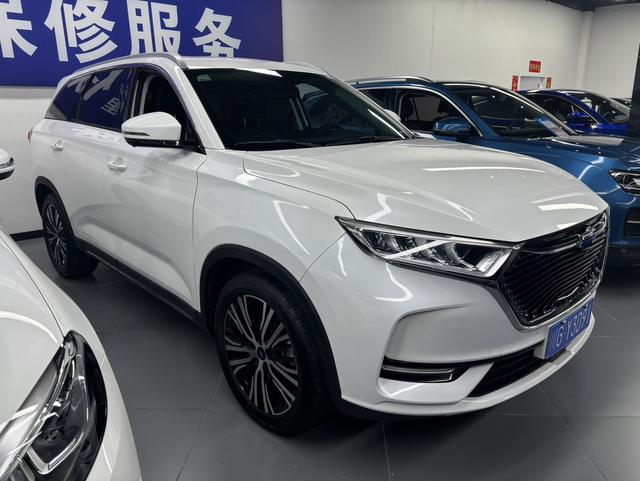 Oshan Changan Auchan X7