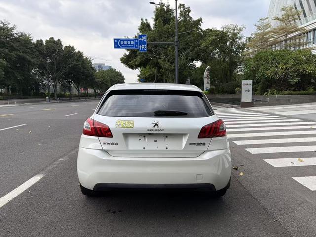 Peugeot 308S