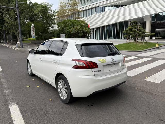 Peugeot 308S