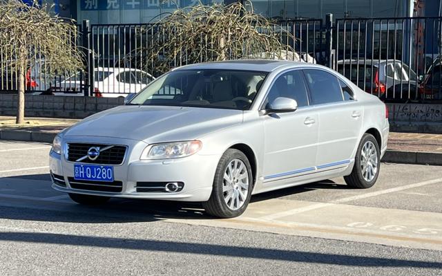 Volvo S80L