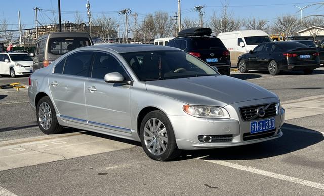 Volvo S80L