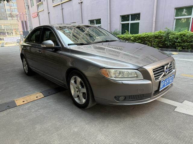 Volvo S80L