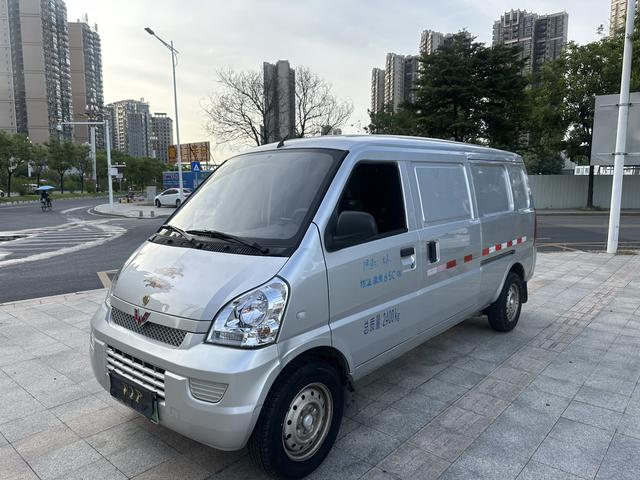 Wuling Rongguang EV