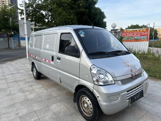 Wuling Rongguang EV