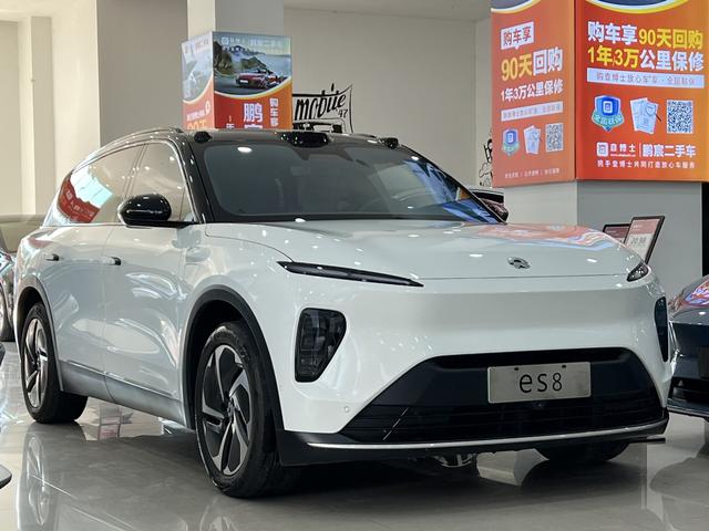 NIO ES8