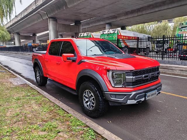 Ford F-150 Raptor