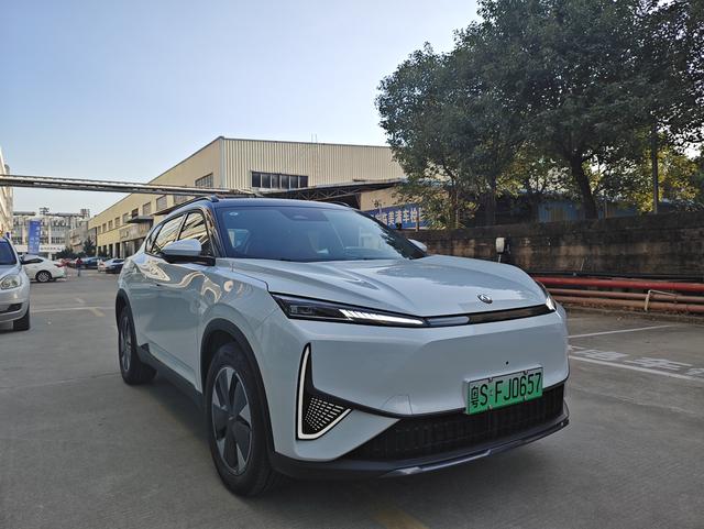 Dongfeng Fengshen L7 PHEV