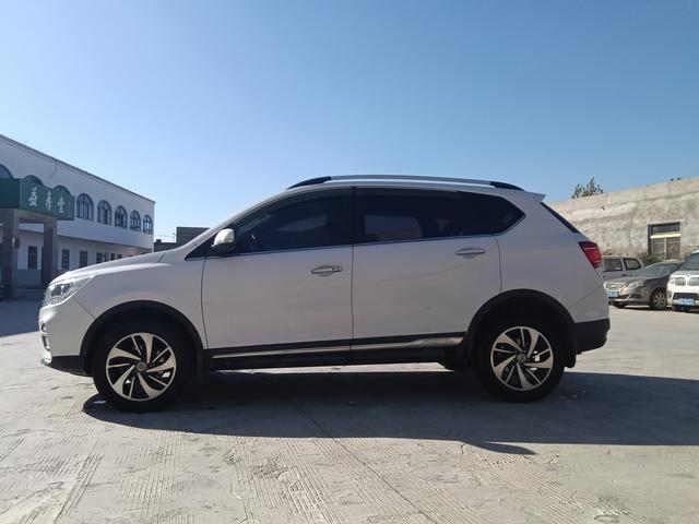 Baojun 560