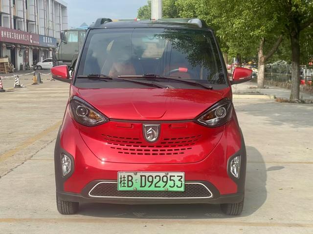 Baojun E100