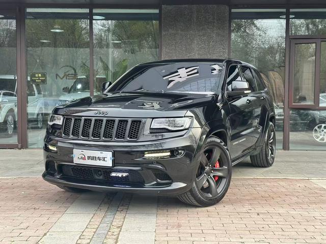 Jeep Grand Cherokee SRT