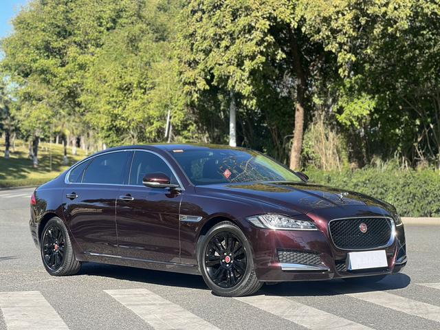 Jaguar XFL