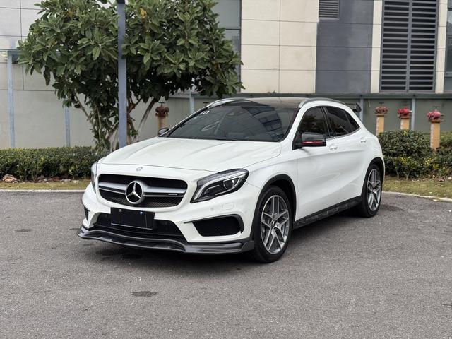 Mercedes-Benz GLA AMG