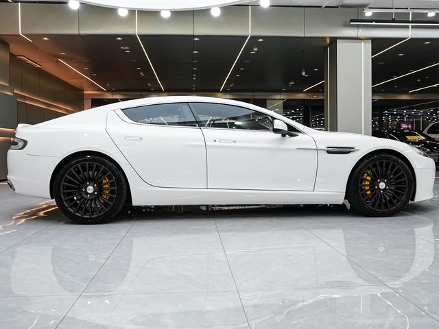 Aston Martin Rapide