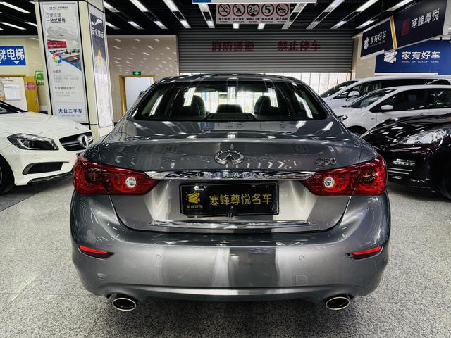 Infiniti Q50