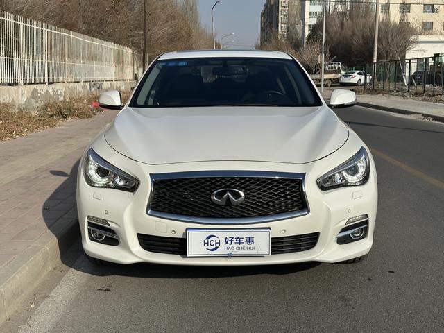 Infiniti Q50L