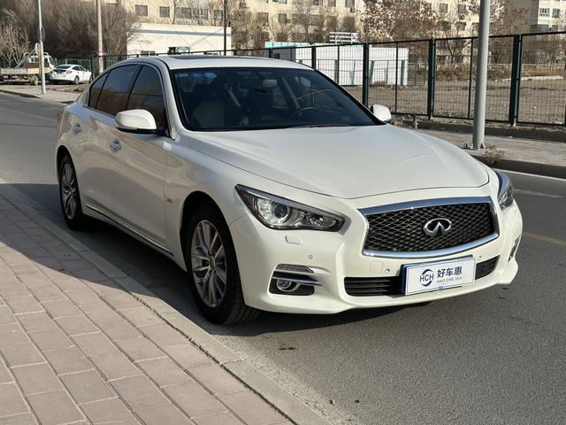 Infiniti Q50L