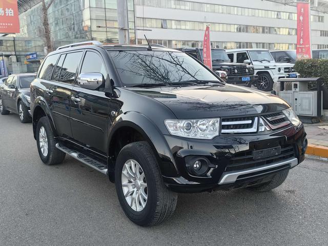 Mitsubishi Pajero Jinchang