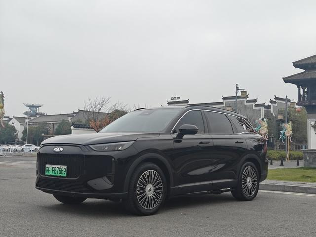 Chery Fengyun T9