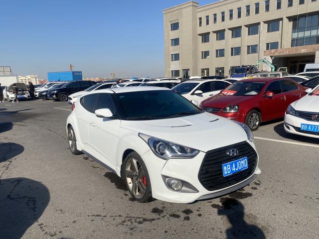 Hyundai Veloster