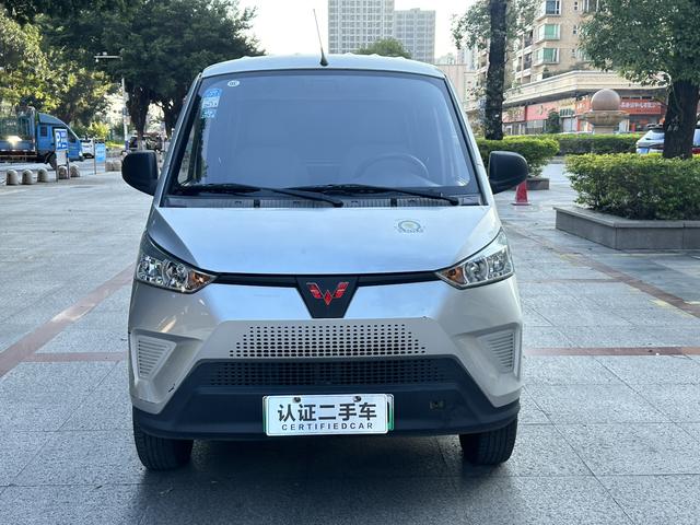 Wuling EV50