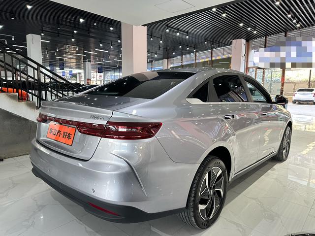 Geely Geometry G6